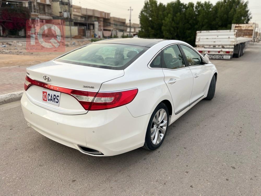 هيونداي أزيرا